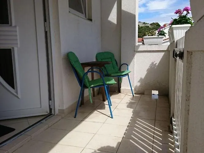 Apartment Marta - One Bedroom Apartment With Sea View Rab Town