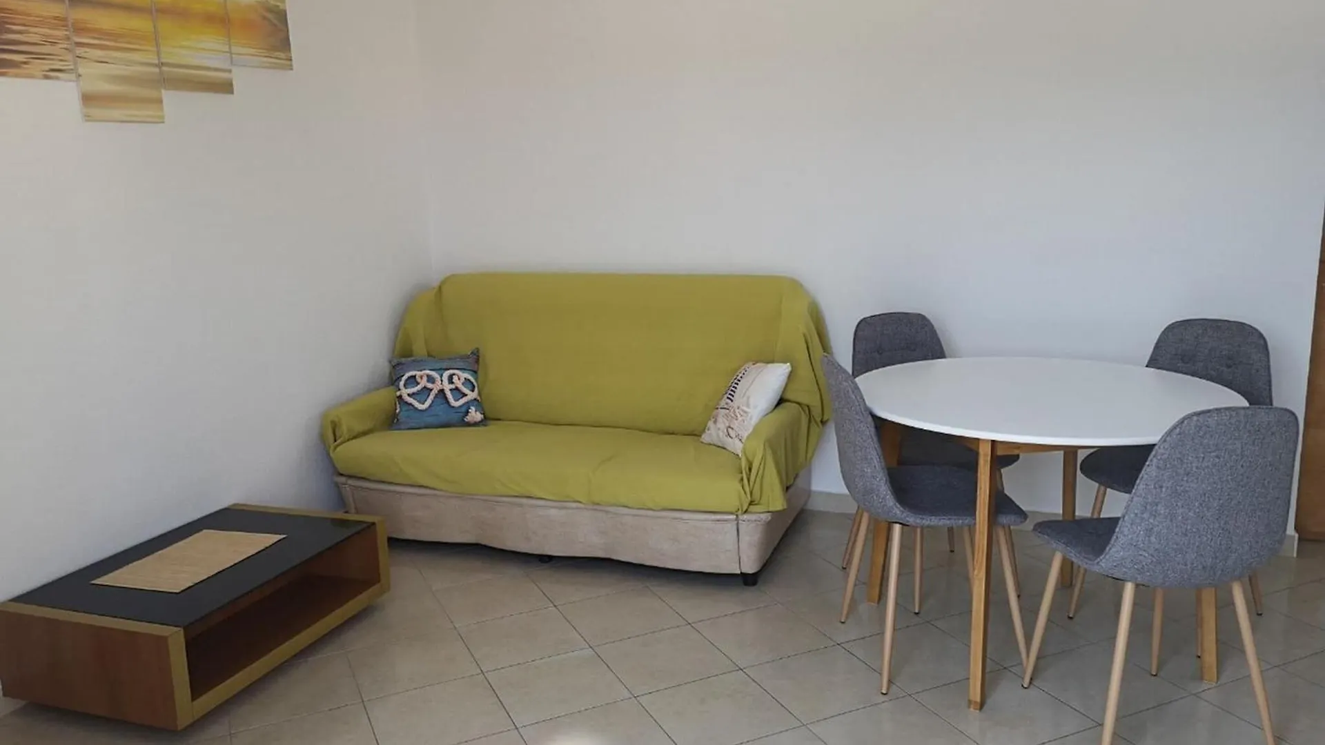 Apartment Marta - One Bedroom Apartment With Sea View Rab Town