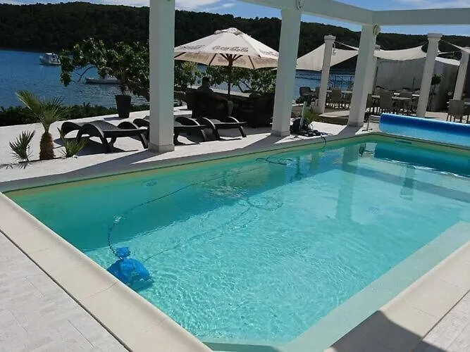 Apartment Marta - One Bedroom Apartment With Sea View contacts