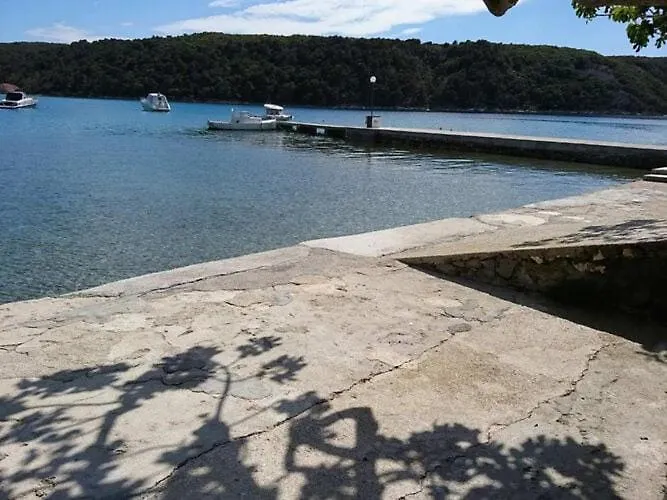 Apartment Marta - One Bedroom Apartment With Sea View Rab Town